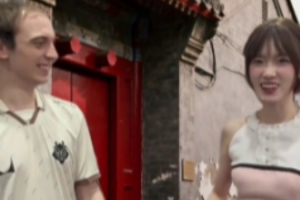 夏安分享视频：Caps的北京话教学，怎么学会的这句啊哈哈我爆笑