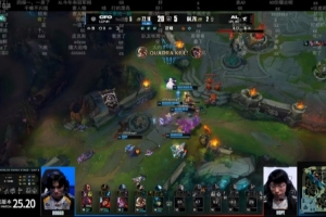 媒体人：Tabe这上来给Tarzan搞个树干什么啊 中野直接被对面打爆