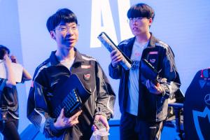 AL.Kael：在上海见吧！今天兄弟们操作很好谢谢，继续努力加油吧