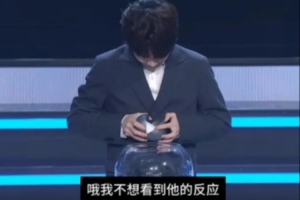 英文流解说安慰VKS辅助：100T击败过BLG 你们击败100T 他们在挣扎