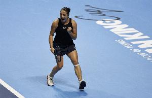 科恰雷托广州网球公开赛单打首轮艰难晋级，次轮将战王曦雨