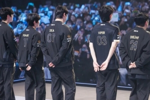 LOL赛事官方分享HLE对阵CFO赛后返图：晋级八强