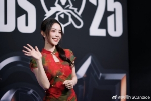 主持人余霜分享工作照：❤今天的花絮！还有羊肉串串！