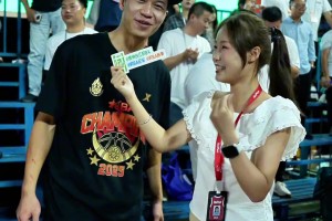 恭喜福建晋江队勇夺总冠军，带走关岭牛冠军牛！